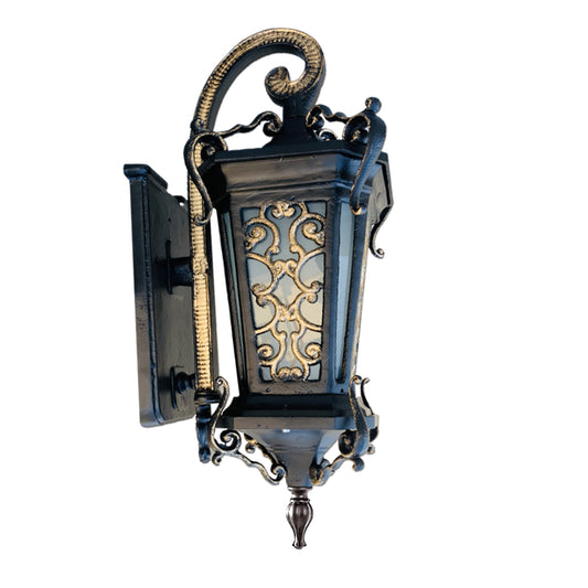 1 Piece Modern Outdoor Porch Wall Light European Style Wall Exterior Lantern Light Lamp In Black And Golden Color